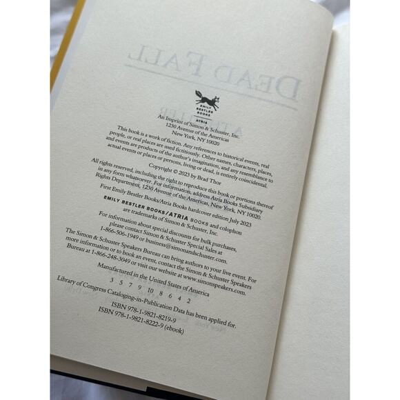 Dead Fall: A Thriller (22) (The Scot Harvath Series) - Hardcover - VERY GOOD - Picture 4 of 4